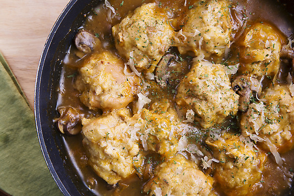 포토 JPG 해외이미지 전통 유럽 음식 빵 공 파슬리 요리 사람없음 식사 저녁식사 버섯 신선 오스트리아 점심식사 경단 채식주의자 핸드메이드 바이에른사람 해외202004 해외포토 나라 채소 채식 파일형식 이미지허브