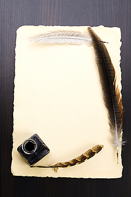 포토 JPG 해외이미지 종이 백그라운드 텍스트 잉크 사람없음 단어 골동품 계획 편지 깃털 청동 대본 옛날 필기체 해외202004 해외포토 문자 컨셉 파일형식 이미지허브