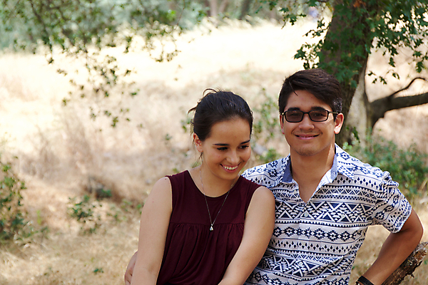 포토 JPG 해외이미지 백인 커플 응시 공원 여자 남자 행복 감정 2 데이트 관계 자연 함께함 사랑 한명 웃음 사람 앉기 소년 야외 10대 연도 해외202004 해외포토 서양인 1 시선 공공시설 어린이 컨셉 모션 청소년 표정 생태계 파일형식 이미지허브