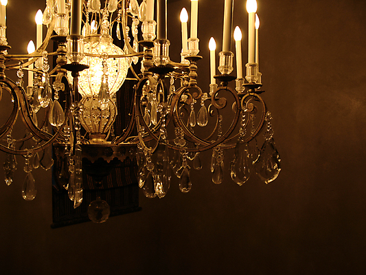 포토 JPG 해외이미지 조명 실내 사람없음 화려 고급 우아함 크리스탈 샹들리에 해외202004 해외포토 컨셉 내부 광석 파일형식 이미지허브