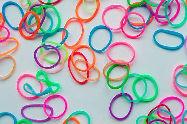 포토 JPG 해외이미지 헤어스타일 분홍색 백그라운드 오렌지 사람없음 빨간색 초록색 파란색 세트 컬러풀 노란색 유행 흰색 악단 원형 그룹 우아함 보석 미용사 유연 오브젝트 고무 스타일 해외202004 해외포토 도형 직업 음악 컬러 컨셉 과일 광석 파일형식 이미지허브