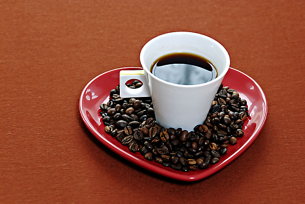 포토 JPG 해외이미지 커피 음료 사람없음 컵 중국 카페 머그컵 원두 하트 뜨거움 카푸치노 에스프레소 블랙커피 해외202004 해외포토 모양 식기 아시아 상점 파일형식 이미지허브