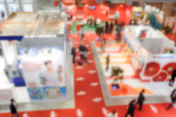 포토 JPG 해외이미지 백그라운드 비즈니스 추상 파노라마 사람 이벤트 사람없음 내부 빛 인테리어 사무실 유행 걷기 전시 흰색 군중 소프트포커스 쇼핑몰 전시회 무역 질감 바쁨 보케 쇼 공평 부스 박람회 블러 해외202004 해외포토 디자인 산업 컬러 무늬 모션 촬영기법 파일형식 이미지허브