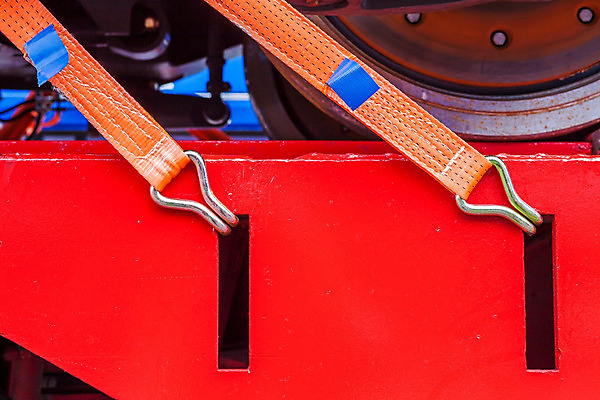 포토 JPG 해외이미지 산업 밧줄 오렌지 교통시설 손잡이 잔디 사람없음 빨간색 초록색 꼬리표 금속 기계 화물 벨트 잡기 바퀴 황금 철 부식 질감 철사 시스템 무거움 긴장 스트랩 의무 해외202004 해외포토 식물 잡화 감정 줄 컬러 교통 과일 모션 재질 라벨 운송업 무게 시설 파일형식 이미지허브