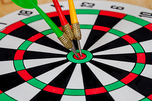 포토 JPG 해외이미지 스포츠 성공 화살 기술 취미 사람없음 경쟁 원형 도박 목표 결심 발사 다트판 다트 황소 날카로움 조준 점수 스파이크 염원 해외202004 해외포토 도형 컨셉 게임 소 파일형식 이미지허브