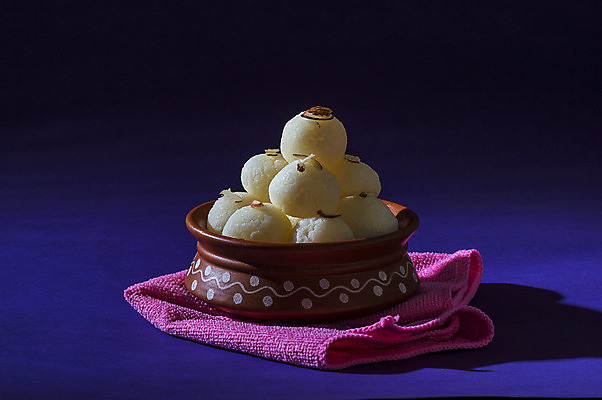 포토 JPG 해외이미지 디저트 사람없음 도자기 원형 사기그릇 냅킨 인도음식 해외포토 도형 그릇 음식 동양음식 파일형식 이미지허브