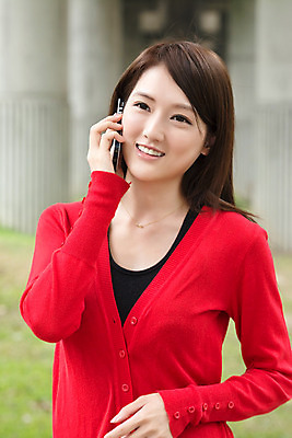 포토 JPG 해외이미지 주간 1 응시 여자 행복 아시아 얼굴 통신 모바일 친절 한국 대화 한명 미소 동양인 야외 스마트폰 평화 일본 중국 고요 기쁨 신선 화려 우아함 전화기 초대 부름 단아함 해외202004 해외포토 자연요소 시선 감정 나라 컨셉 모션 표정 말하기 사람 인종 신체부위 핸드폰 스마트기기 파일형식 이미지허브