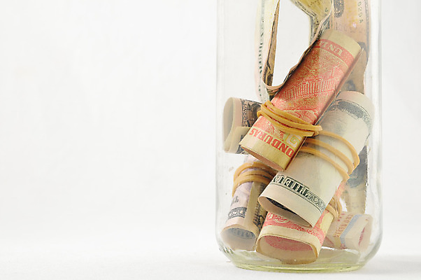 포토 JPG 해외이미지 백그라운드 컨셉 돈 비즈니스 유리 미래 사람없음 물 금융 달러 동전 재활용 저축 흰색 항아리 투명 변화 재산 캔 은색 가득함 심볼 투자 보험 옛날 해외202004 해외포토 자연요소 컬러 재질 경제 도자기 친환경 파일형식 이미지허브