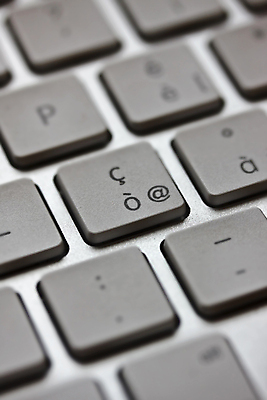 포토 JPG 해외이미지 디자인 지구 백그라운드 컨셉 인터넷 비즈니스 통신 손가락 성공 사람 사람없음 그래픽 컴퓨터 글로벌 디지털 웹 키보드 그물 네트워크 서핑 이메일 선택 쥐 연결 접속 땅 사인 검색 커서 클릭 온라인 주소 전자상거래 인터넷주소 해외202004 해외포토 손 전자제품 수상스포츠 설치류 파일형식 이미지허브