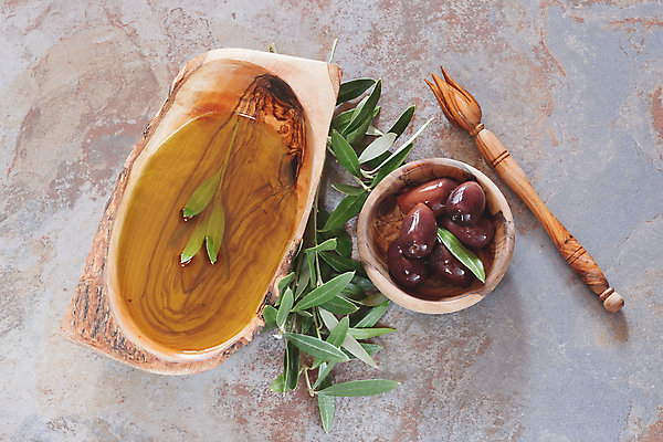 포토 JPG 해외이미지 식물 유럽 음식 백그라운드 컨셉 잎 채소 과일 재료 자연 탁자 건강 요리 사람없음 목재 빛 식당 검은색 이탈리아 수확 성장 나뭇가지 시골 사발 스페인 맛 지중해 먹기 허브 올리브 날것 아로마 향 그리스인 내추럴 스페인어 채식주의자 핸드메이드 추가 비건 해외202004 해외포토 서양인 나무 열매 나라 바다 컬러 가구 농업 모션 상점 사기그릇 생태계 채식 파일형식 이미지허브