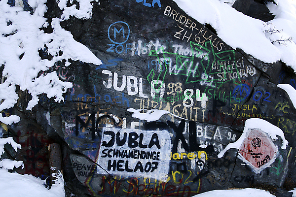 포토 JPG 해외이미지 알파벳 벽 백그라운드 겨울 패턴 오렌지 추상 미술 사람없음 야외 빨간색 초록색 파란색 컬러풀 검은색 페인트 회색 추위 그리기 그래피티 편지 벽화 질감 스프레이 분무기 눈내림 해외202004 해외포토 영어 계절 컬러 무늬 과일 모션 문화예술 눈_날씨 낙서 그림 파일형식 이미지허브