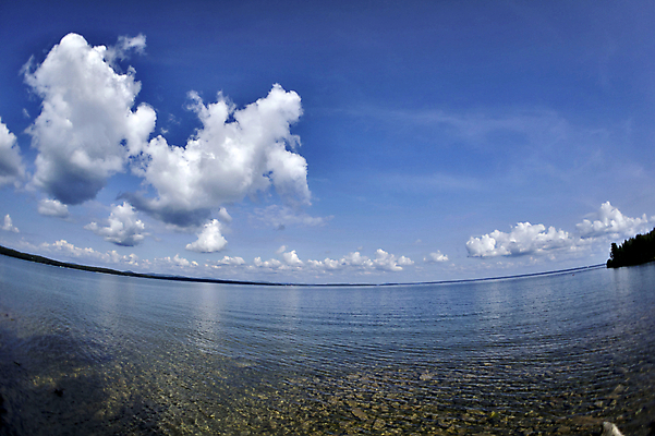 포토 JPG 해외이미지 구름 호수 백그라운드 자연 하늘 아침 파노라마 풍경 사람없음 야외 초록색 물 여름 파란색 햇빛 반사 평화 환경 맑음 거울 바위 순수 언덕 내추럴 산악지대 시베리아 정확 해외202004 해외포토 주간 자연요소 계절 컬러 컨셉 날씨 산 촬영기법 태양 돌_바위 생태계 파일형식 이미지허브