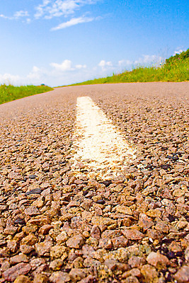 포토 JPG 해외이미지 나무 구름 도로 길 선 여행 밭 교통시설 모션 자연 하늘 성공 휴가 거리 풍경 사람없음 야외 초록색 파란색 운전 자유 고속도로 아스팔트 땅 탈출 방향 사인 속도 질감 골 루트 방법 자동 수평선 해외202004 해외포토 자연요소 식물 컬러 교통 컨셉 농업 시설 생태계 파일형식 이미지허브