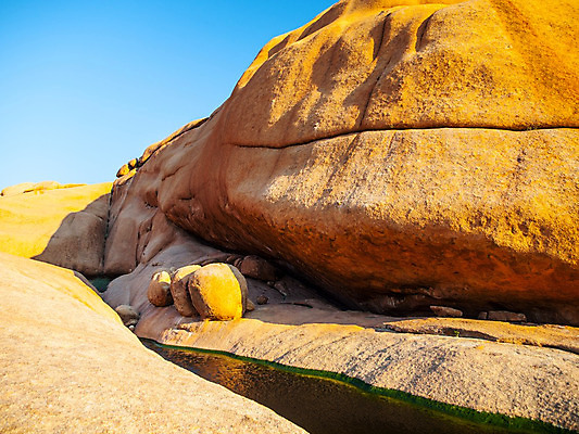 포토 JPG 해외이미지 공원 실루엣 모래 분홍색 여행 백그라운드 오렌지 아프리카 자연 하늘 산 건조 풍경 사람없음 야외 물 파란색 빛 햇빛 태양 환경 침묵 사막 바위 시골 황무지 고독 큼 당구 대머리 대야 남쪽 내추럴 나미비아 절정 지질학 화강암 해외202004 해외포토 자연요소 헤어스타일 공공시설 교육 감정 나라 컬러 과일 촬영기법 구기 소리 암석 돌_바위 크기 방향 생태계 남아프리카 파일형식 이미지허브