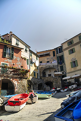 포토 JPG 해외이미지 주간 식물 건축양식 하늘 주택 풍경 사람없음 야외 건물 마을 이탈리아 선박 해외202004 해외포토 자연요소 건축물 건축 유럽 수상교통 파일형식 이미지허브