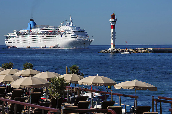 포토 JPG 해외이미지 유럽 여행 풍경 사람없음 프랑스 만 크루즈 휴양지 포트 프랑스어 해외202004 해외포토 문자 나라 배_교통 장소 파일형식 이미지허브