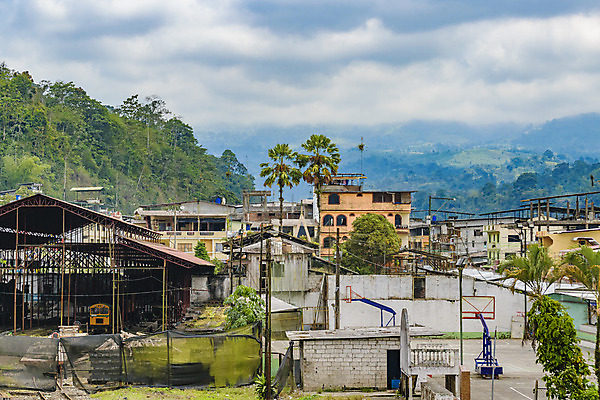 포토 JPG 해외이미지 구름 여행 백그라운드 건축양식 하늘 산 거리 안테나 사람 사람없음 건물 미국 도시 언덕 그림 장면 지역 에콰도르 타운 남쪽 옛날 해외202004 해외포토 자연요소 건축물 건축 북아메리카 통신 남아메리카 방향 파일형식 이미지허브