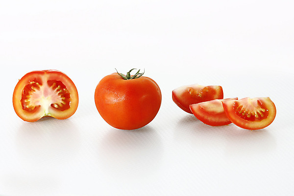 포토 JPG 해외이미지 라이프스타일 음식 조각 백그라운드 잎 다이어트 토마토 채소 과일 재료 부분 건강 사람없음 빨간색 쌓기 침묵 흰색 신선 원형 그룹 달콤 맛 자르기 배열 상쾌 유기농 날것 슬라이스 광택 흙더미 고립 숙성 완벽 채식주의자 비건 해외202004 해외포토 도형 식물 웰빙 감정 컬러 컨셉 모션 생활 소리 흙 채식 파일형식 더미 이미지허브