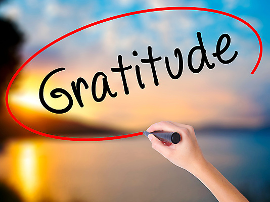 포토 JPG 해외이미지 종교 여행 컨셉 십자가 가족 휴가 풍경 사람없음 빛 교회 평화 믿음 성경 희망 환자 기도 축하 인사 예수 영혼 축복 이슬람교 방향 심볼 사인 감사 신성 추수감사절 기부 감탄 숭배 신앙심 의무 칭찬 힌두교 해외202004 해외포토 감정 기독교 종교용품 의학 관계 예절 신_종교 파일형식 이미지허브