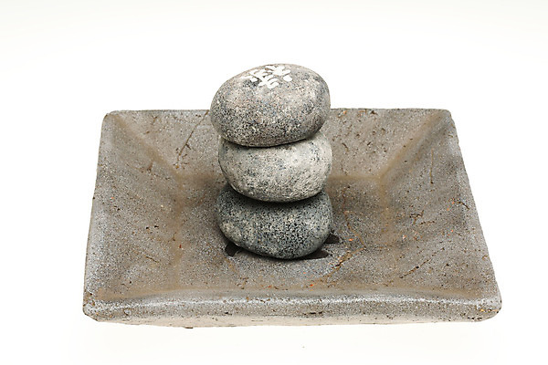 포토 JPG 해외이미지 아이콘 캐릭터 전통 웰빙 아시아 사람없음 치료 일본 스파 회색 바위 원형 행운 신비 자르기 흰배경 클립 자연요법 현무암 차단 해외202004 해외포토 도형 나라 컬러 백그라운드 컨셉 의학 모션 돌_바위 흰색 화산암 파일형식 이미지허브