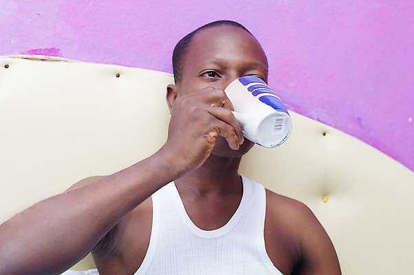 포토 JPG 해외이미지 행복 커피 신체 아침 휴식 건강 한명 사람 힘 활발 비즈니스맨 점심식사 해외202004 해외포토 주간 1 남자 감정 음료 컨셉 비즈니스 식사 직장인 파일형식 이미지허브