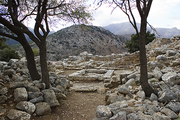 포토 JPG 해외이미지 문화 벽 섬 여행 산 사람없음 야외 계단 마을 궁전 도시 역사 지중해 그리스 과거 신화 타운 그리스인 고고학 복원 해외202004 해외포토 서양인 교육 유럽 바다 컨셉 고건축 파일형식 이미지허브