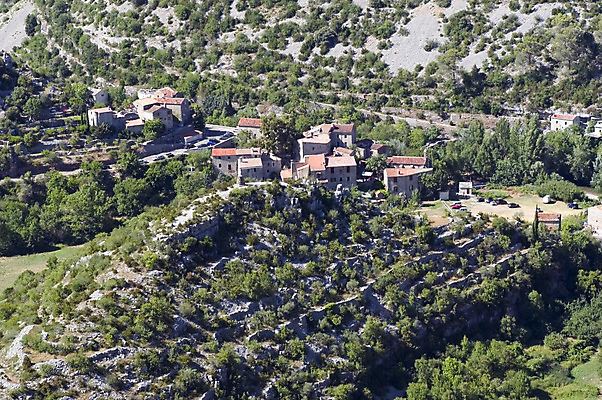 포토 JPG 해외이미지 식물 응시 유럽 자연 휴가 산 파노라마 사람 풍경 사람없음 건물 마을 프랑스 나사 시골 재산 큼 남쪽 프랑스어 해외202004 해외포토 문자 건축물 시선 나라 촬영기법 금융 공구 크기 방향 생태계 파일형식 이미지허브