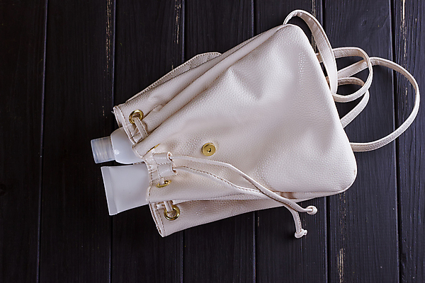 포토 JPG 해외이미지 백그라운드 가방 포장 배낭 자연 건강 사람없음 목재 쇼핑 세일 검은색 화장품 공백 재활용 흰색 직물 면 던지기 플라스틱 가죽 삼베 크림 향수 에코 유기농 질감 캔버스 자루 분무기 로션 패키지 튜브 유지 내추럴 수분크림 해외202004 해외포토 나무 웰빙 잡화 컬러 재료 모션 재질 뷰티 환경 친환경 생태계 파일형식 천_직물 이미지허브