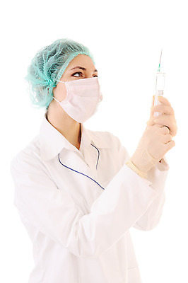 포토 JPG 해외이미지 백인 직업 1 손 여자 장갑 백그라운드 비즈니스 노동자 건강 작업복 주사기 가면 한명 사람 성인 파란색 약 간호사 의사 코트 흰색 표현 자신감 수술 보호 주사약 외과 순서 고립 백신 조작 캡모자 터키석 살균 해외202004 해외포토 서양인 모자_잡화 잡화 옷 감정 컬러 컨셉 의학 의료기기 병원 신체부위 치료 외투 의료진 보석 파일형식 이미지허브