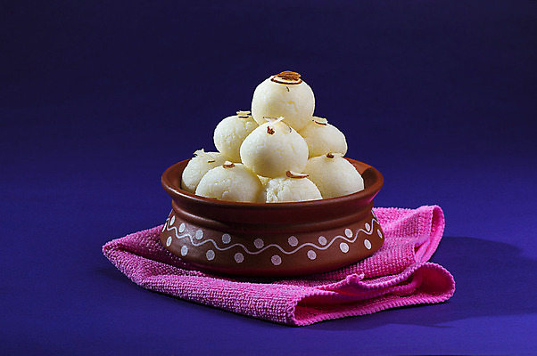 포토 JPG 해외이미지 디저트 사람없음 도자기 원형 사기그릇 냅킨 인도음식 해외포토 도형 그릇 음식 동양음식 파일형식 이미지허브