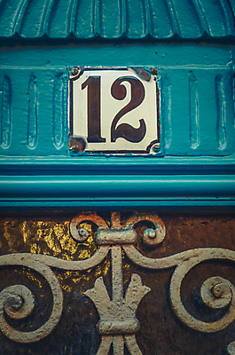 포토 JPG 해외이미지 전통 디자인 유럽 여행 건축양식 유리 날씨 출입구 아파트 주택 사람없음 건물 목재 장식 파란색 숫자 문 금속 페인트 프랑스 수확 골동품 시골 화려 그리기 역사 철 묘사 복고 시들음 프랑스어 그런지 명패 옛날 필터 스타일 파리(프랑스) 효과 해외202004 해외포토 나무 문자 건축물 건축 나라 컬러 컨셉 농업 재료 모션 재질 파일형식 이미지허브