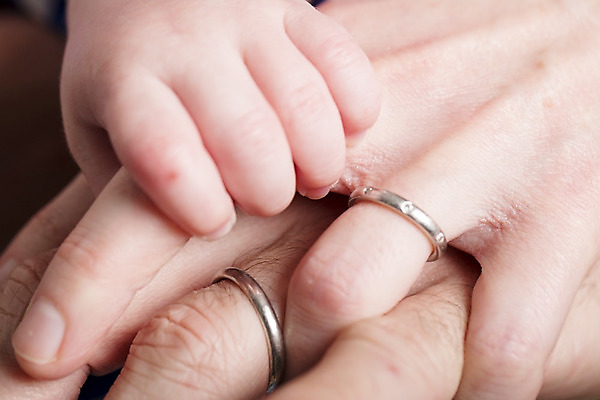 포토 JPG 해외이미지 백인 1 응시 남자 행복 얼굴 어린이 주택 건강 웃음 사람 소년 두명 기쁨 흰색 침대 표현 아기 신생아 달콤 작음 부드러움 월 거짓말 걸음마 결백 돌봄 천진난만 해외202004 해외포토 서양인 시선 감정 컬러 가구 컨셉 모션 표정 건물 신체부위 감각 날짜 맛 크기 파일형식 이미지허브