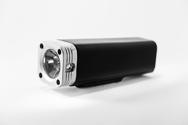 포토 JPG 해외이미지 손 유리 사람없음 빛 자전거 어둠 흰색 손전등 흰배경 편리함 바이킹 알루미늄 해외202004 해외포토 컬러 백그라운드 컨셉 재질 조명 신체부위 바이크 파일형식 이미지허브