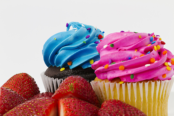 포토 JPG 해외이미지 음식 분홍색 2 과일 딸기 디저트 주택 발렌타인데이 사랑 사람없음 장식 빨간색 파란색 파티 케이크 초콜릿 얼음 축하 대접 생일 선택 달콤 설탕 컵케이크 굽기 뿌리기 크림 모음 바닐라 반투명 파스텔톤 해로움 프로스팅 해외202004 해외포토 자연요소 기념일 감정 컬러 컨셉 모션 데이이벤트 이벤트 건물 맛 구이 제빵 파일형식 이미지허브