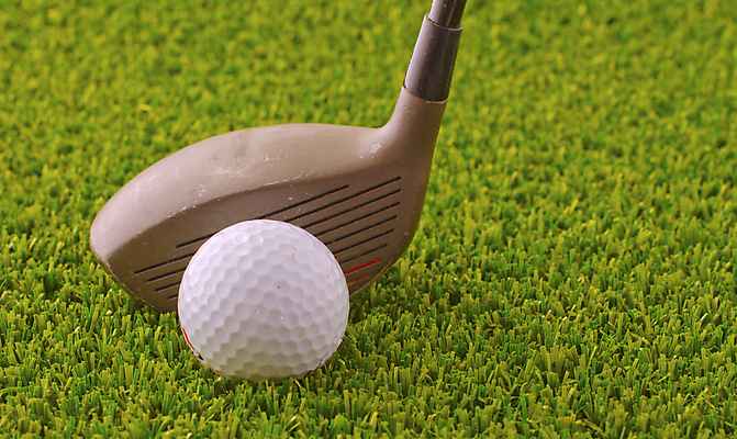 포토 JPG 해외이미지 스포츠 밭 골프 공 자연 놀이 하늘 풍경 사람없음 야외 초록색 경쟁 장비 게임 막대기 강의 묘사 클럽 슛 골프티 추적 해외202004 해외포토 컬러 컨셉 농업 모션 골프용품 구기 생태계 파일형식 이미지허브