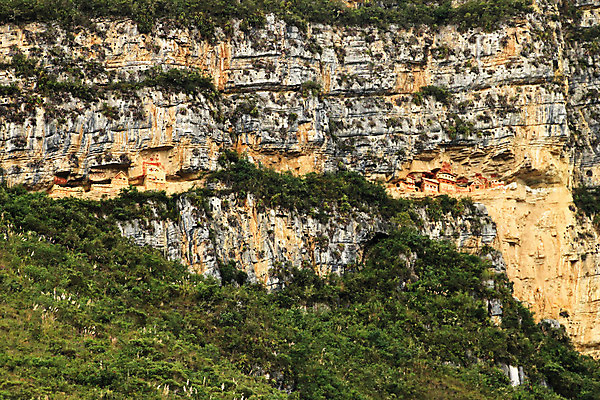 포토 JPG 해외이미지 전통 문화 벽 건축양식 산 사람없음 건물 빨간색 갈색 미국 무덤 그리기 그림 남쪽 옛날 잉카 장례식 파멸 페루 해외202004 해외포토 건축물 건축 컬러 컨셉 북아메리카 모션 남아메리카 방향 파일형식 소멸 이미지허브