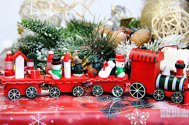 포토 JPG 해외이미지 나무 별 종이 조각 크리스마스 겨울 공 탁자 동화 천사 새로움 주택 사탕 선물 이벤트 사람없음 장식 빨간색 초록색 빛 상자 컬러풀 장난감 화환 기차 견과류 축하 소나무 눈송이 황금 은색 혼합 연도 패키지 마법 원뿔 포장소품 가문비나무 해외202004 해외포토 자연요소 도형 식물 계절 기념일 꽃 육상교통 컬러 가구 컨셉 포장 디저트 대중교통 눈_날씨 건물 오브젝트 포장재료 파일형식 이미지허브