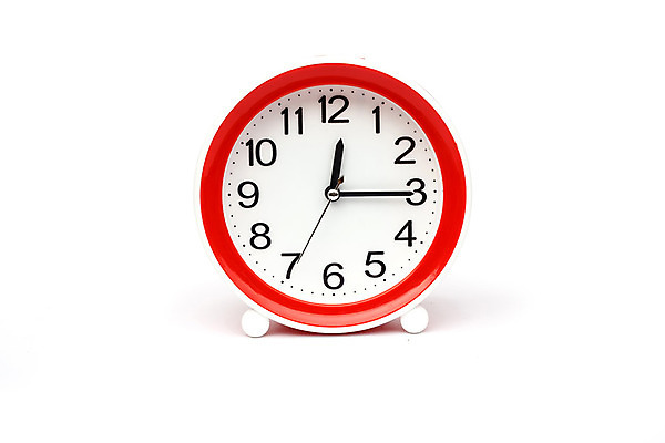 포토 JPG 해외이미지 시계 분홍색 백그라운드 표면 아침 사람없음 빨간색 초록색 파란색 숫자 우주 금속 수확 골동품 종 흰색 반지 시간 잠 10 계산 클래식 닫기 정상 손목시계 오브젝트 복고 공포 아날로그 타이머 거짓말 경보 마감 분 옛날 조언 카운트다운 스타일 해외202004 해외포토 주간 문자 컬러 컨셉 농업 장신구 모션 재질 파일형식 이미지허브