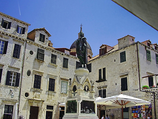 포토 JPG 해외이미지 여행 건축양식 하늘 주택 풍경 사람없음 건물 햇빛 중세 역사 지역 크로아티아 천연기념물 옛날 해외202004 해외포토 건축물 건축 유럽 태양 파일형식 이미지허브