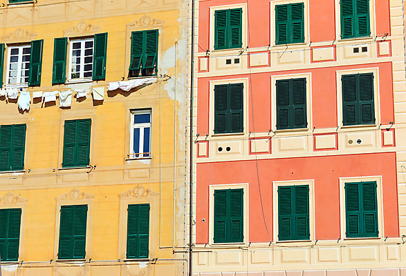 포토 JPG 해외이미지 디자인 외관 유럽 여행 오렌지 건축양식 창문 주택 사람없음 건물 장식 빨간색 노란색 마을 이탈리아 궁전 도시 그리기 지중해 묘사 타운 셔터 해외202004 해외포토 건축물 건축 나라 바다 컬러 고건축 과일 모션 파일형식 이미지허브