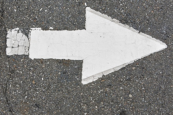 포토 JPG 화살표 도로 백그라운드 바닥 근접촬영 사람없음 질감 스톤 돌재질 국내포토 길 뷰포인트 교통시설 재질 돌_바위 파일형식