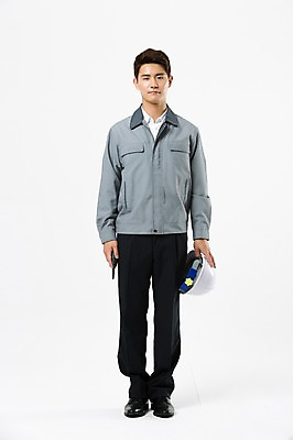 포토 JPG 스튜디오촬영 전신 남자 실내 작업복 한명 서기 들기 20대 성인 앞모습 건설현장 한국인 안전모 무전기 성인남자한명만 인테리어디자이너 국내포토 직업 1 옷 뷰포인트 모션 무선통신 건설업 사람 동양인 청년 내부 헬멧 안전장비 남자한명만 성인남자만 파일형식