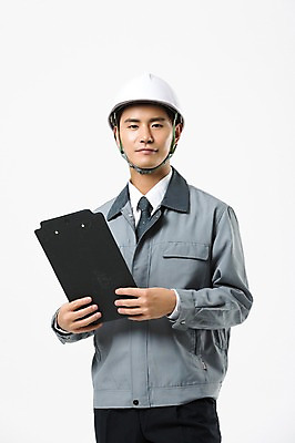 포토 JPG 스튜디오촬영 남자 실내 작업복 한명 서기 들기 상반신 20대 성인 앞모습 건설현장 설계도 한국인 안전모 성인남자한명만 인테리어디자이너 국내포토 직업 1 옷 뷰포인트 모션 건설업 사람 동양인 청년 내부 헬멧 안전장비 남자한명만 성인남자만 파일형식