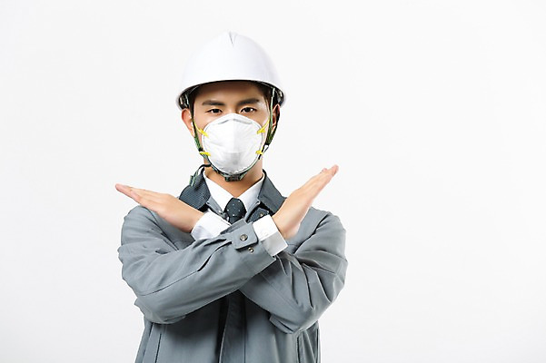 포토 JPG 스튜디오촬영 남자 실내 작업복 마스크 한명 서기 손짓 상반신 20대 성인 앞모습 건설현장 한국인 금지 X 안전모 아니오 성인남자한명만 인테리어디자이너 국내포토 직업 1 알파벳 옷 뷰포인트 모션 건설업 사람 동양인 청년 내부 헬멧 안전장비 남자한명만 성인남자만 파일형식