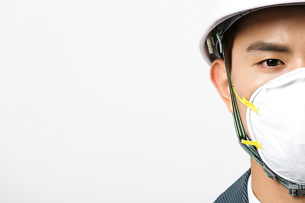 포토 JPG 스튜디오촬영 남자 얼굴 실내 작업복 마스크 한명 서기 20대 성인 앞모습 신체부위 건설현장 한국인 안전모 성인남자한명만 인테리어디자이너 국내포토 직업 1 옷 뷰포인트 모션 건설업 사람 동양인 청년 내부 헬멧 안전장비 남자한명만 성인남자만 파일형식