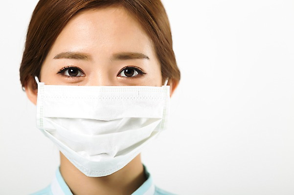 포토 JPG 스튜디오촬영 여자 얼굴 의학 실내 마스크 한명 근접촬영 20대 성인 앞모습 신체부위 한국인 간호사 성인여자한명만 국내포토 1 뷰포인트 사람 동양인 청년 내부 의료진 여자한명만 성인여자만 파일형식