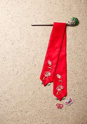 포토 JPG 스튜디오촬영 전통 전통소품 사람없음 오브젝트 비녀 댕기 나비장식 국내포토 실내 장식 파일형식 헤어액세사리