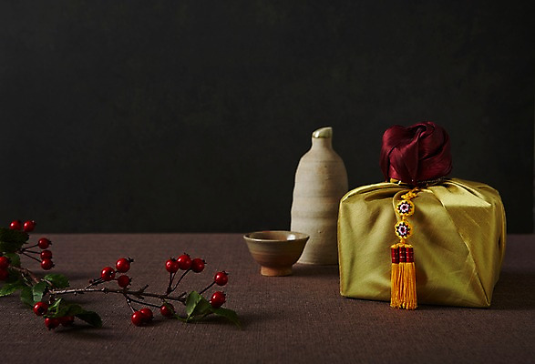 포토 JPG 스튜디오촬영 전통 술잔 전통소품 선물 사람없음 보자기 오브젝트 전통주 국내포토 잔 주류 실내 파일형식 천_직물