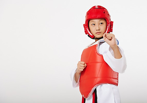 포토 JPG 스튜디오촬영 여학생 여자 청소년 실내 한명 서기 상반신 옆모습 10대 운동 한국인 보호장비 태권도 태권도복 품새 사교육 십대여자한명만 방과후 국내포토 1 학생 교육 뷰포인트 모션 건강 도복 사람 동양인 내부 격투기 장비 여자한명만 십대여자만 파일형식