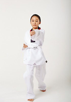 포토 JPG 스튜디오촬영 전신 여학생 여자 청소년 실내 한명 서기 앞모습 10대 운동 주먹 한국인 태권도 태권도복 품새 사교육 십대여자한명만 방과후 흰띠 국내포토 1 학생 교육 스포츠용품 뷰포인트 모션 건강 도복 사람 동양인 내부 격투기 끈 여자한명만 십대여자만 파일형식